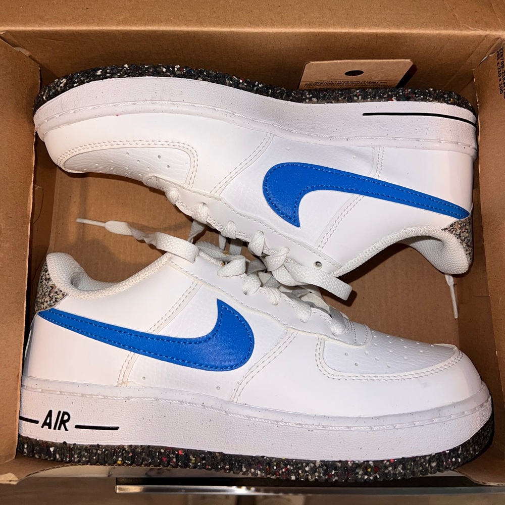 Nike Air Force 1s LV8 GS